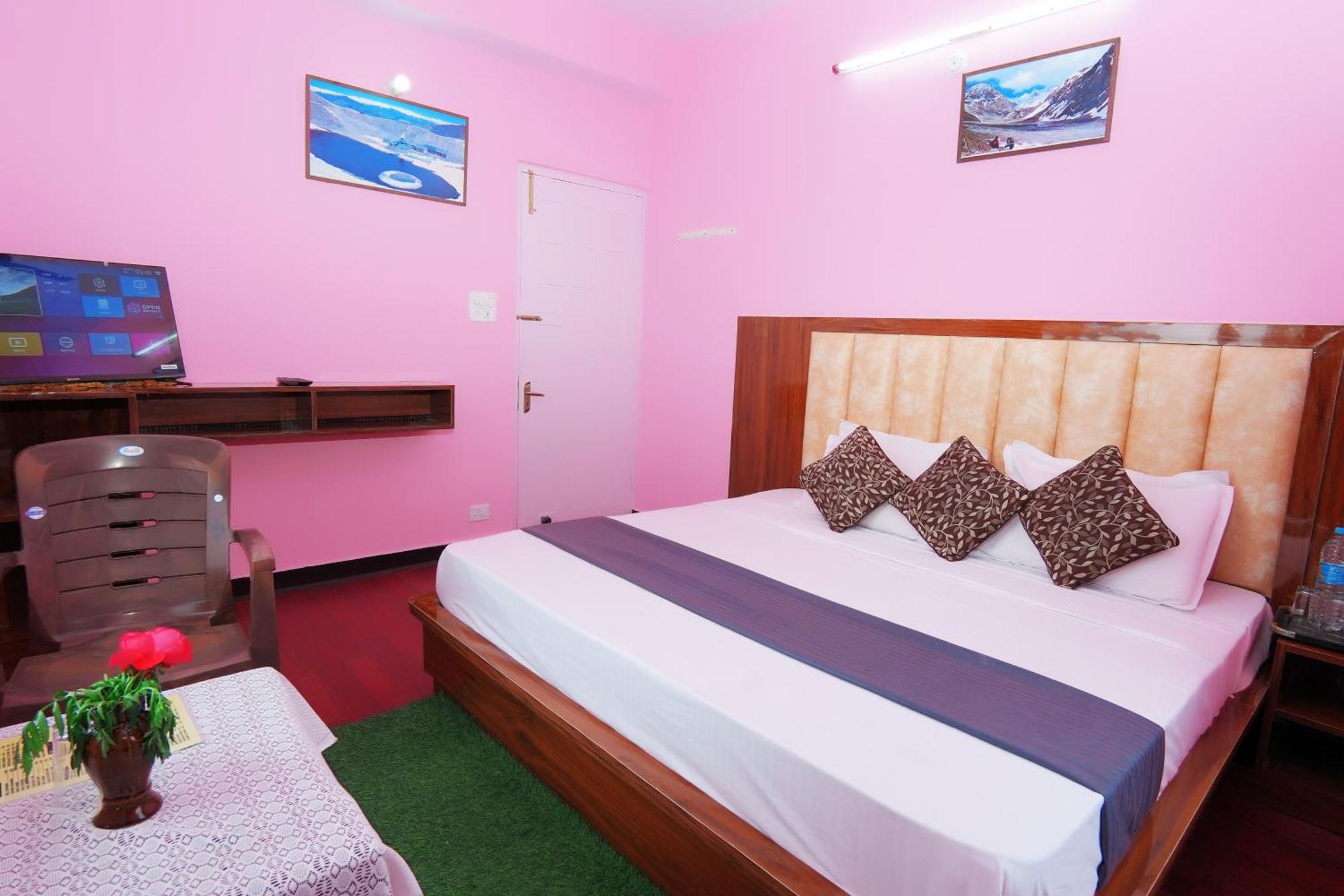 Shimla Hills Apartments 2Bhk Ngoại thất bức ảnh